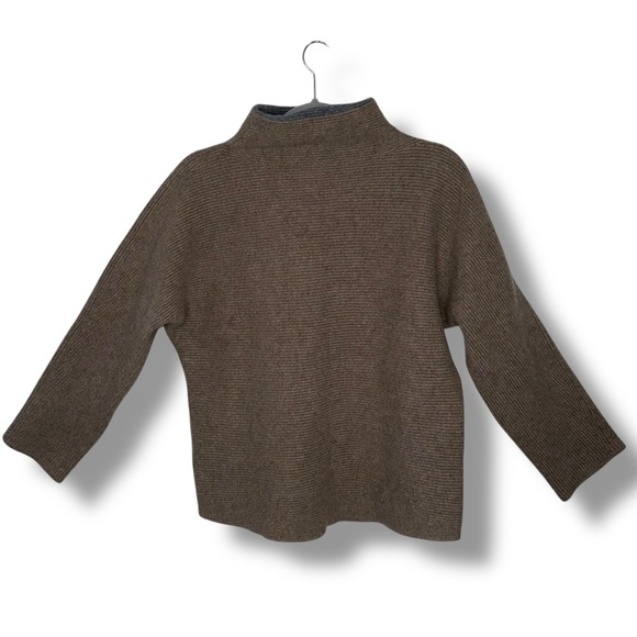 Vince Brown Turtleneck Sweater - Picture 4 of 5